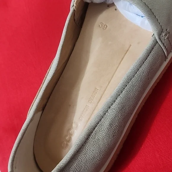 ECCO Women's Crepetray Slip on Loafer - Picture 9 of 9